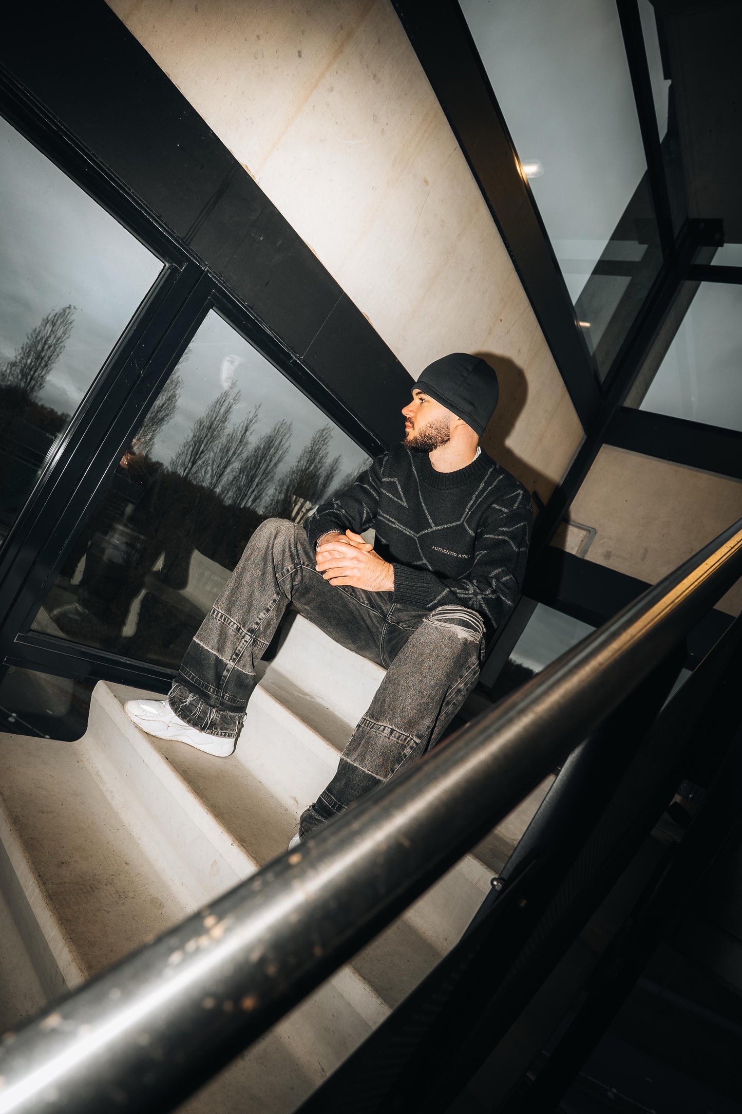 Knit Sweater Black & Grey